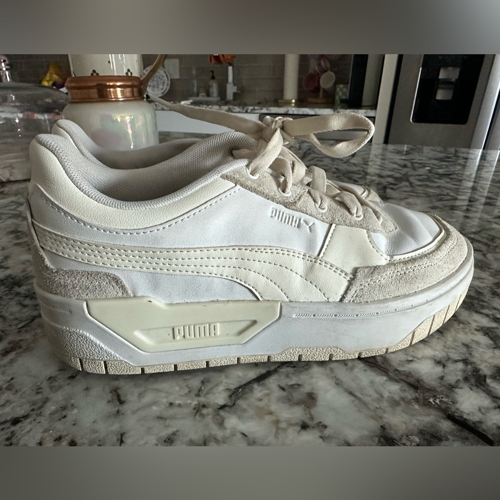 Puma Sneakers
